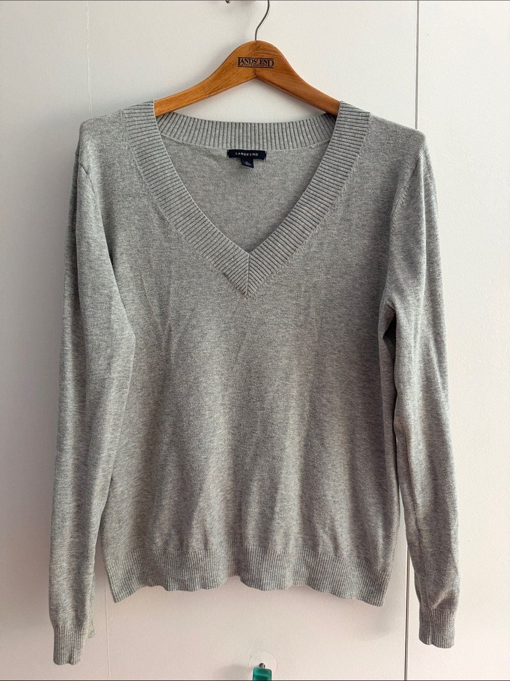 Lands' End Heather Gray V-Neck Women's Sweater